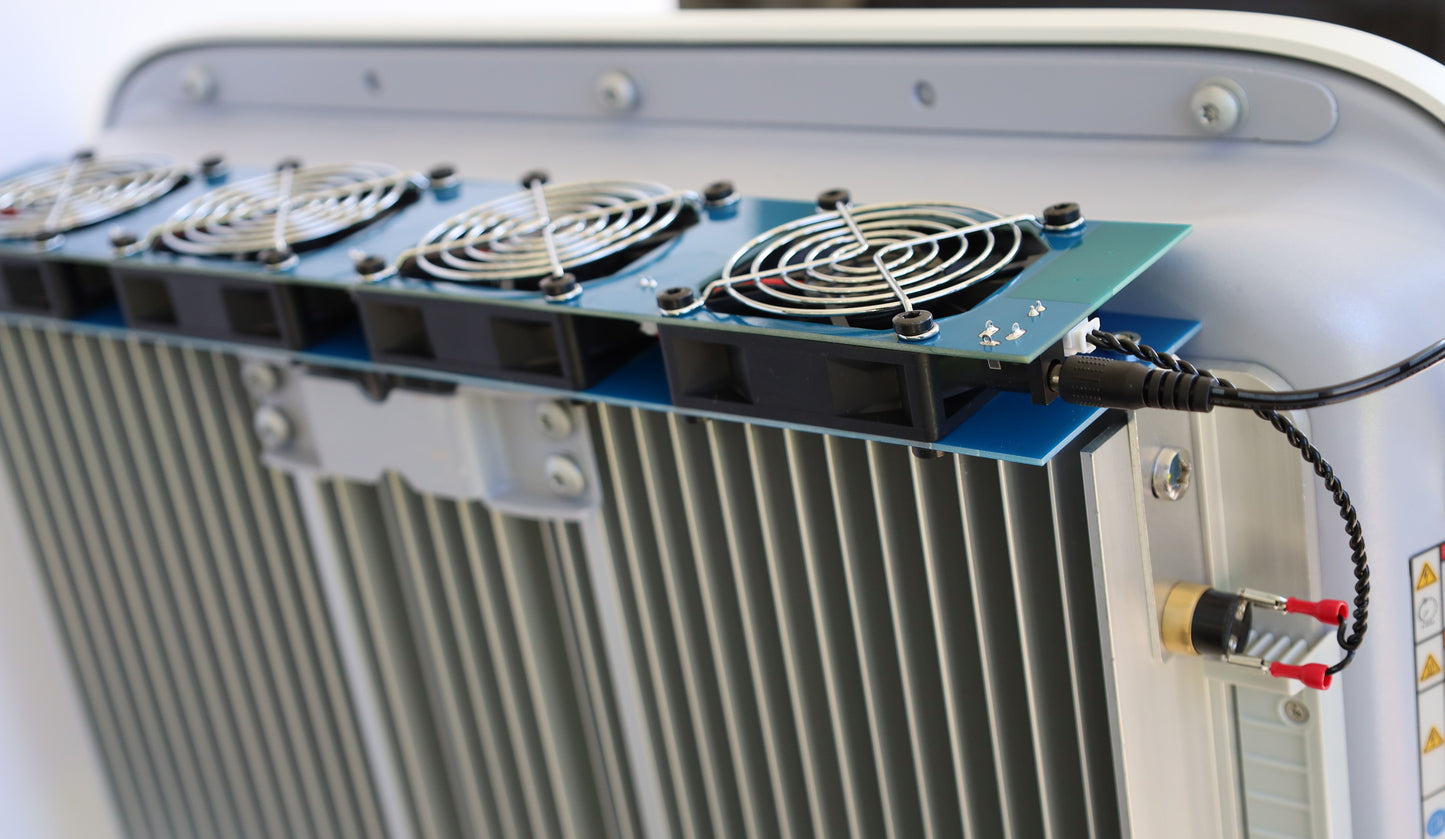 Lüftereinheit von invertercooling auf Wechselrichter montiert.